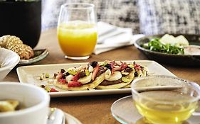 Niko Seaside Resort Mgallery (Adults Only)